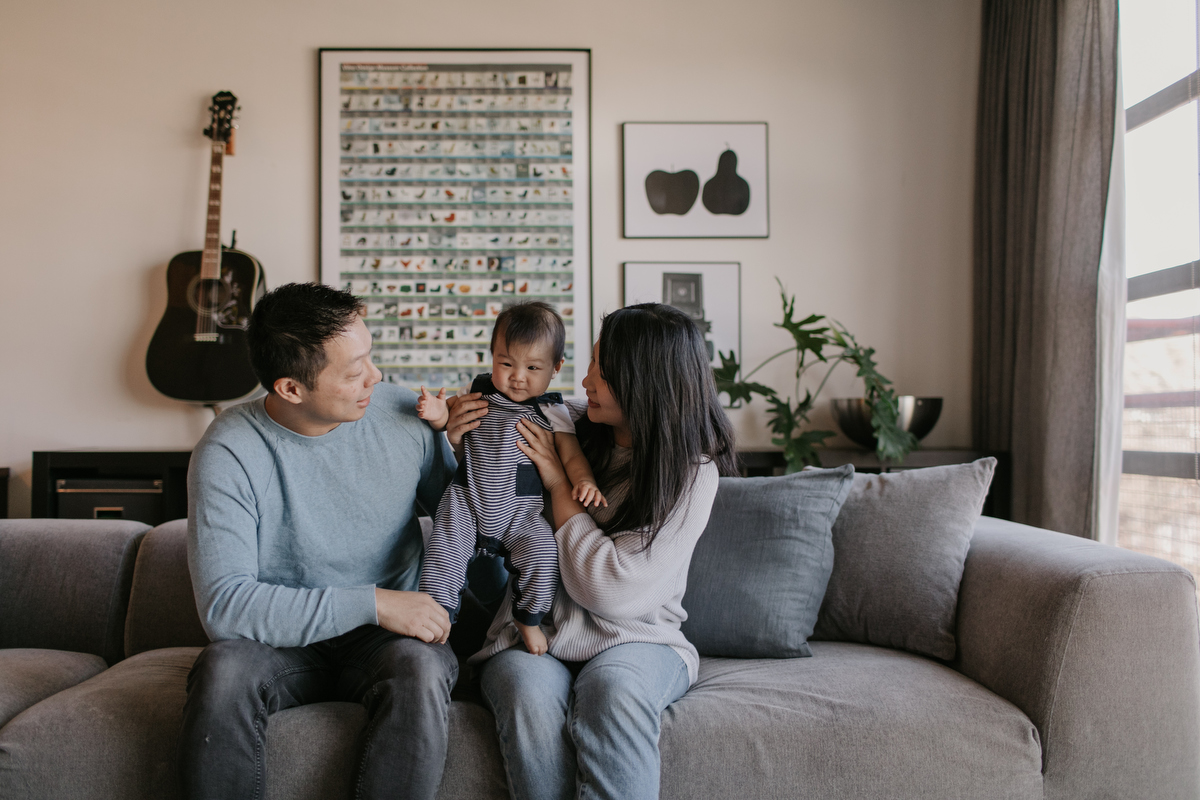 at home family session in vancouver