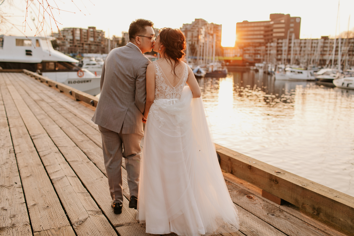 bridges restaurant wedding photos