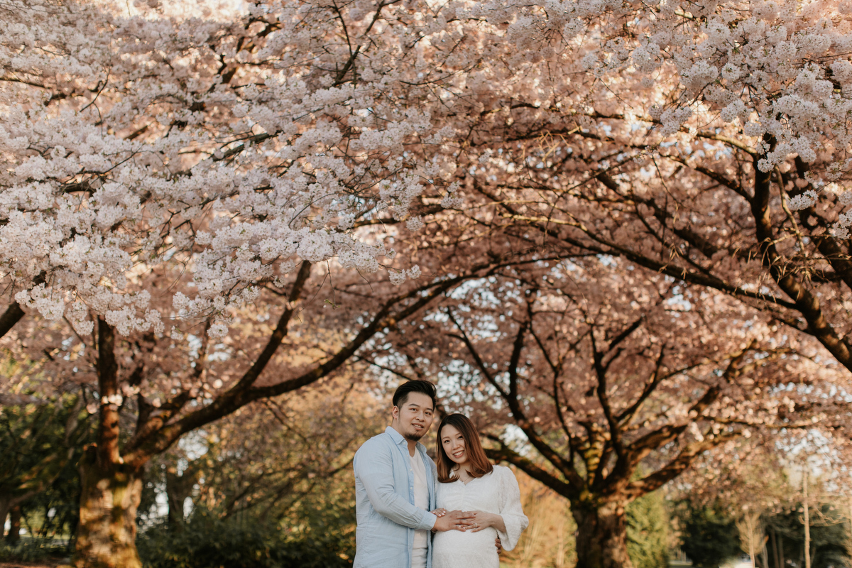 Cherry Blossom Maternity Photos