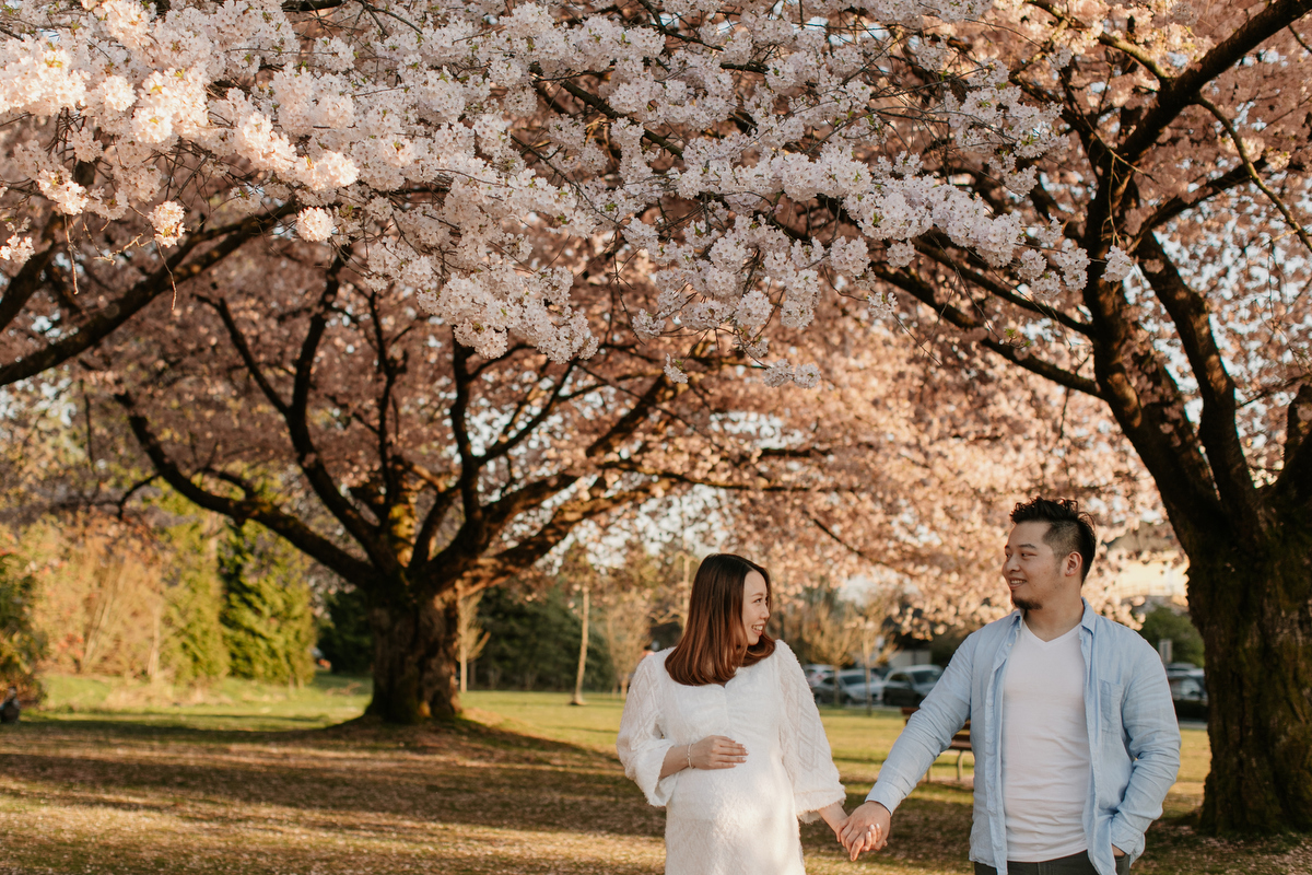 Cherry Blossom Maternity Photos