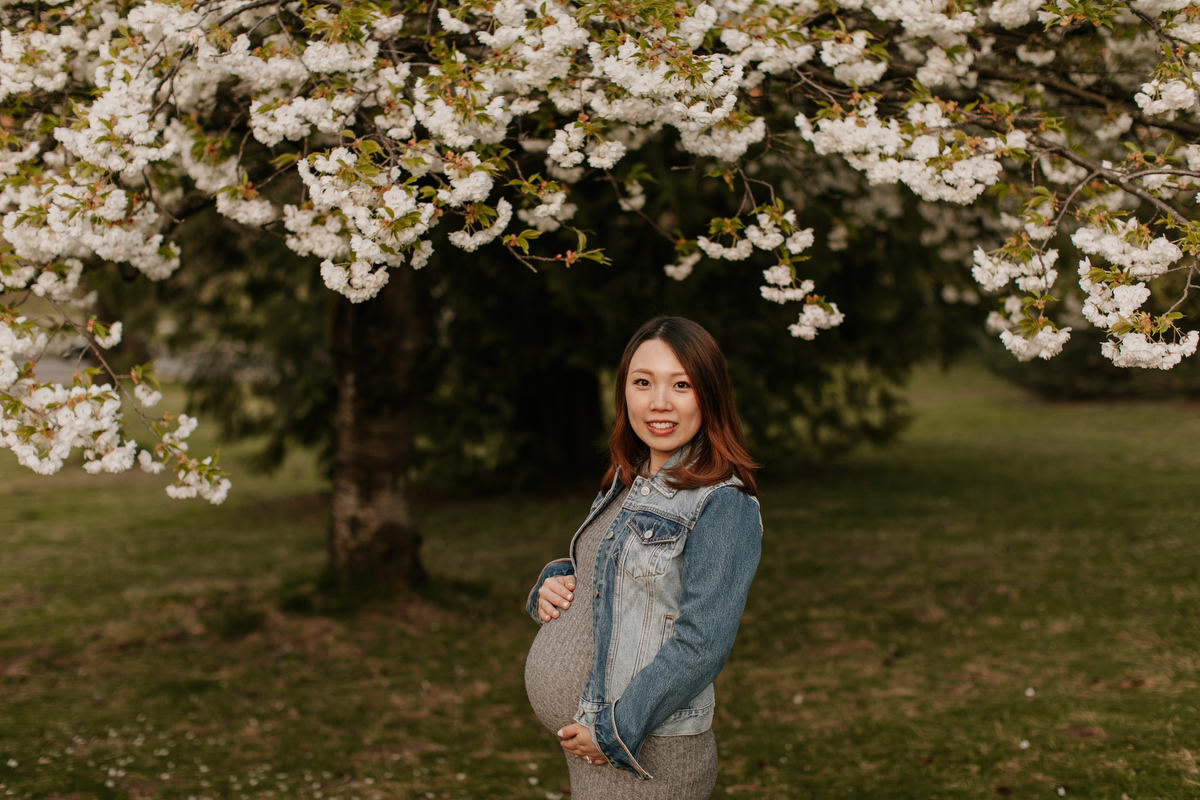 Cherry Blossom Maternity Photos