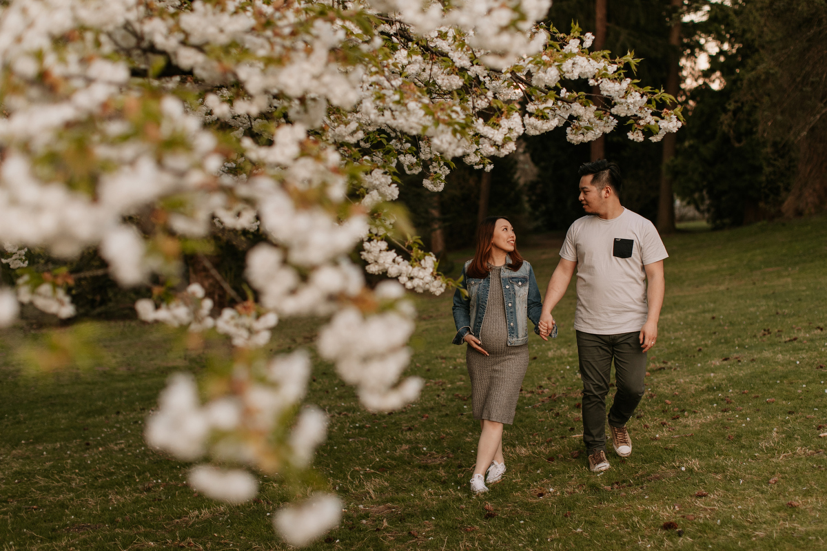 Cherry Blossom Maternity Photos