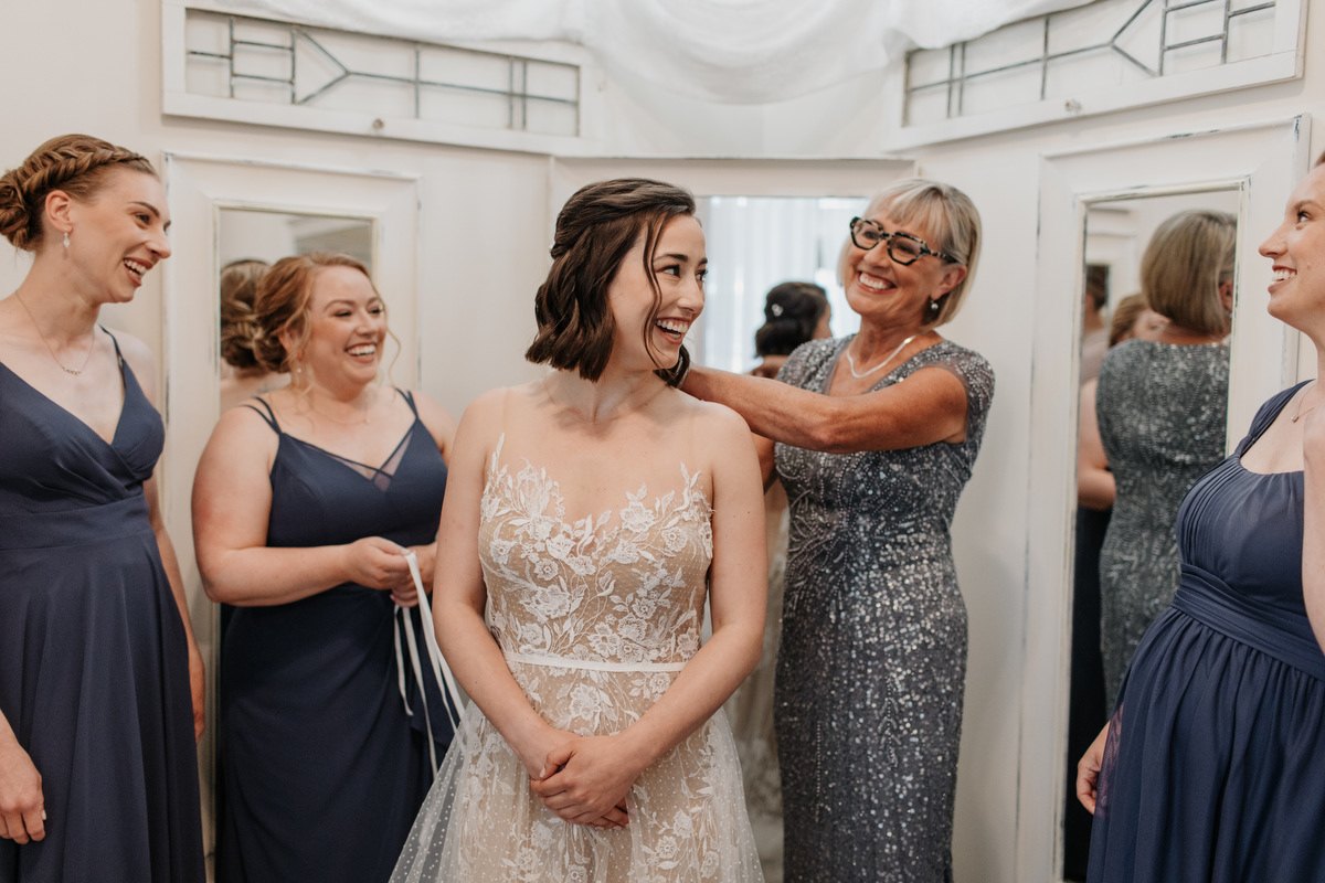 Fraser River Lodge Wedding Photos