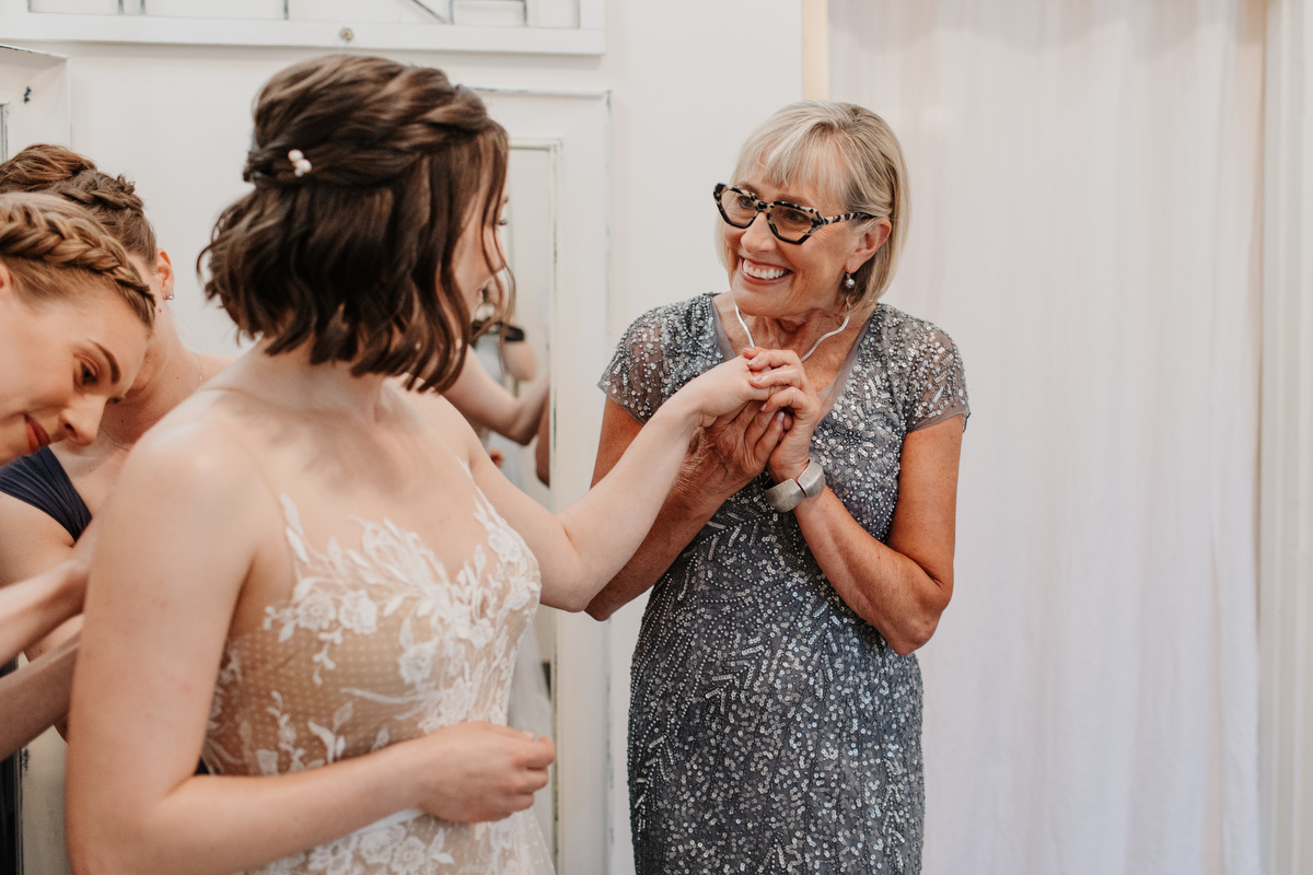 Fraser River Lodge Wedding Photos