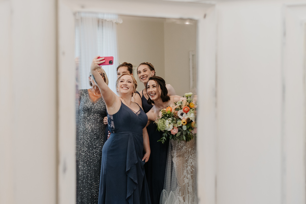 Fraser River Lodge Wedding Photos