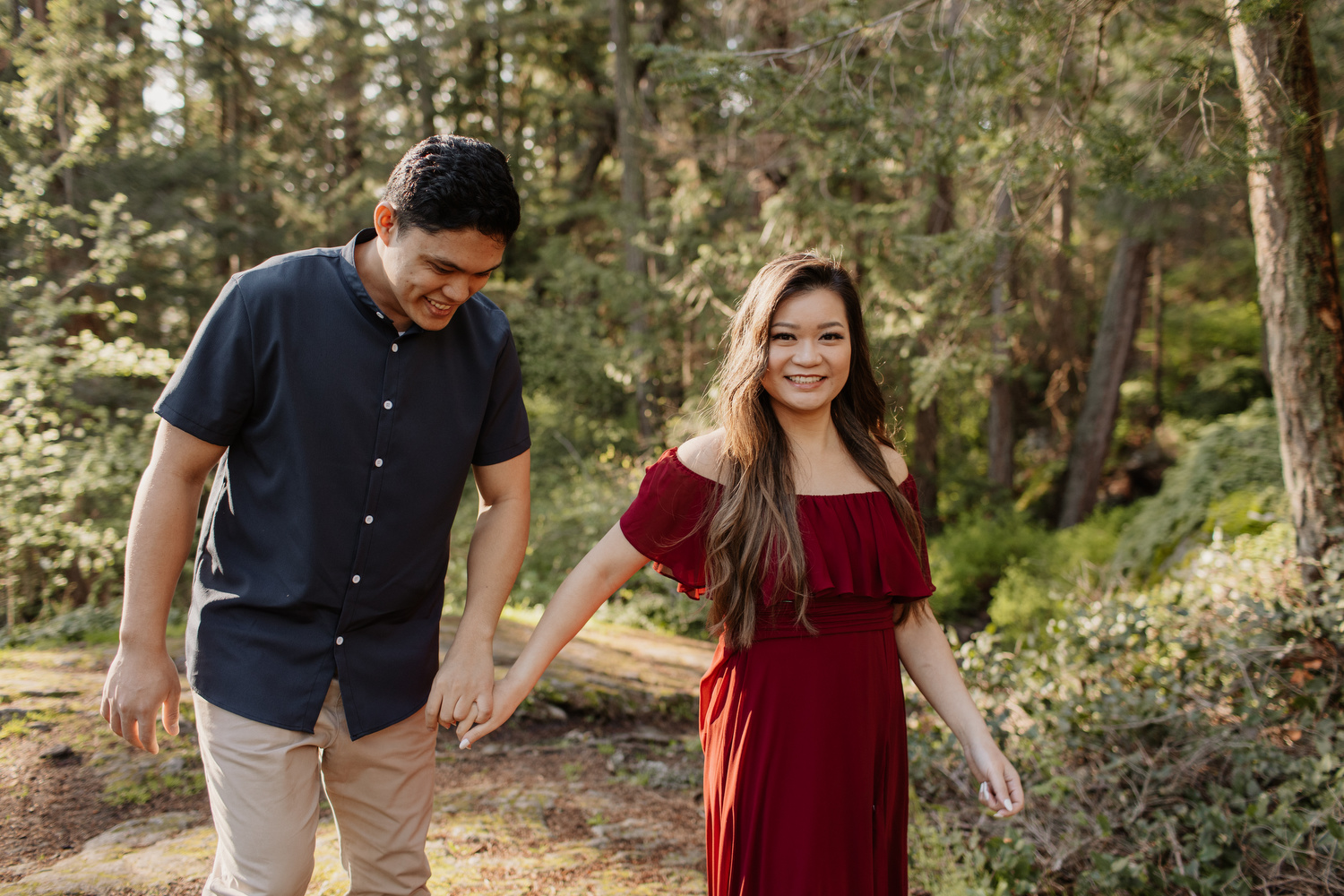 Lighthouse Park Engagement Session