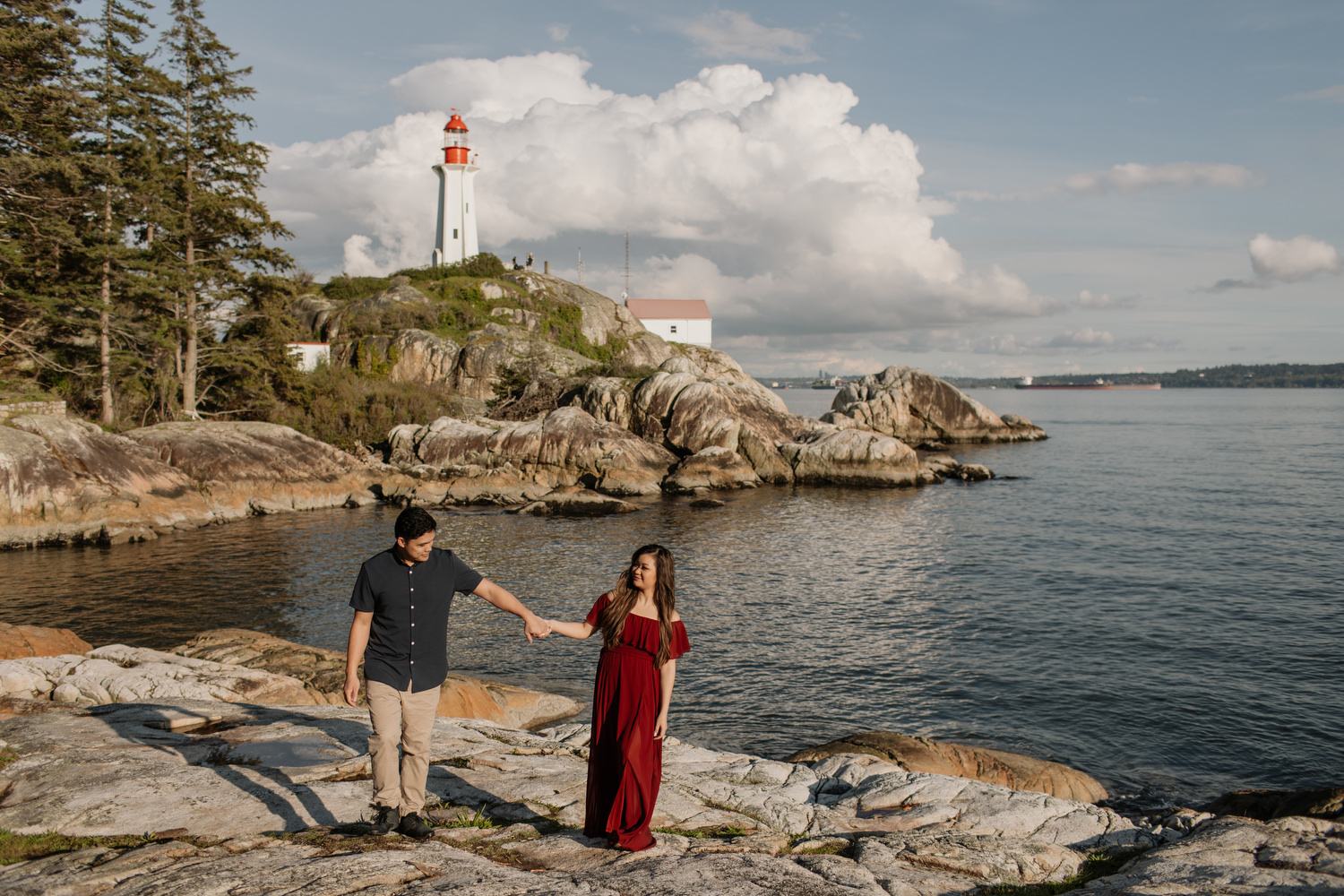 Lighthouse Park Engagement Session