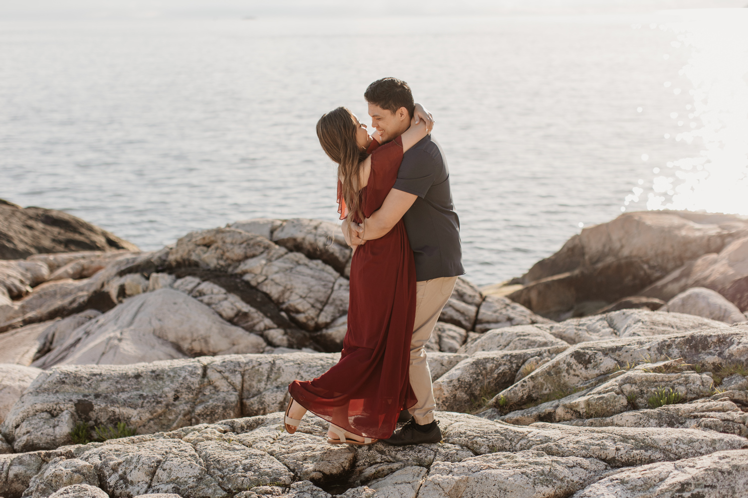 Lighthouse Park Engagement Session